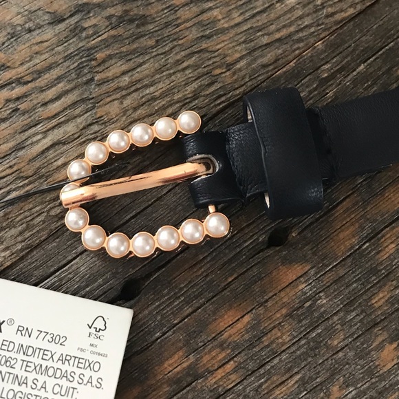Zara Accessories - NEW Zara Narrow Belt
